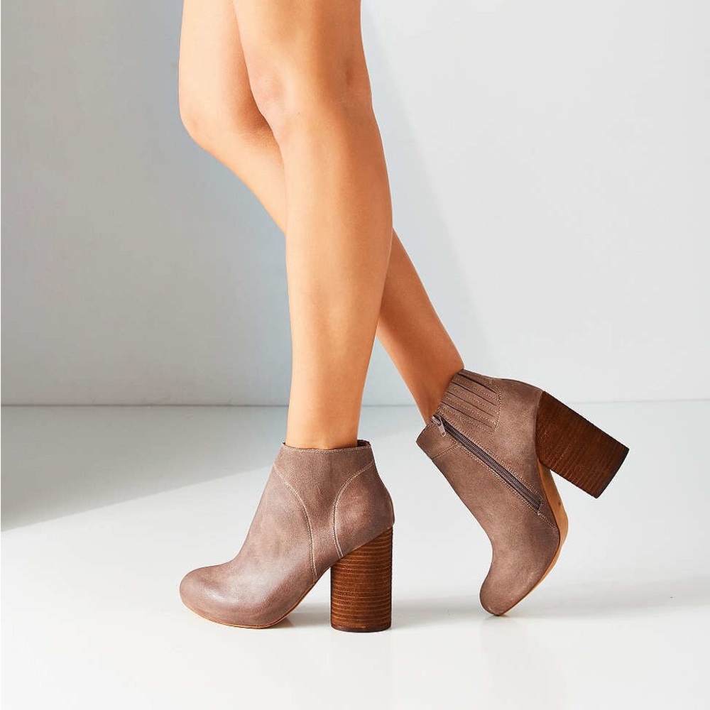 Jeffrey Campbell Hanger Bootie Beige